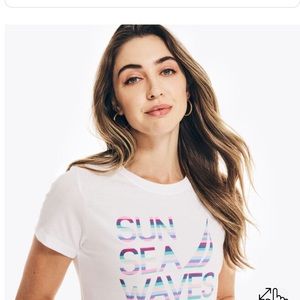 Nautical sun sea waves tee